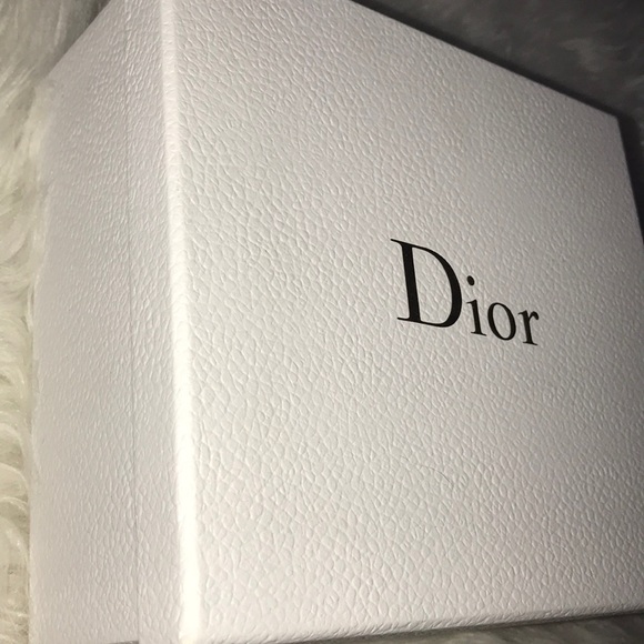 Authentic DIOR Med.gift Box square/deep - Picture 3 of 7